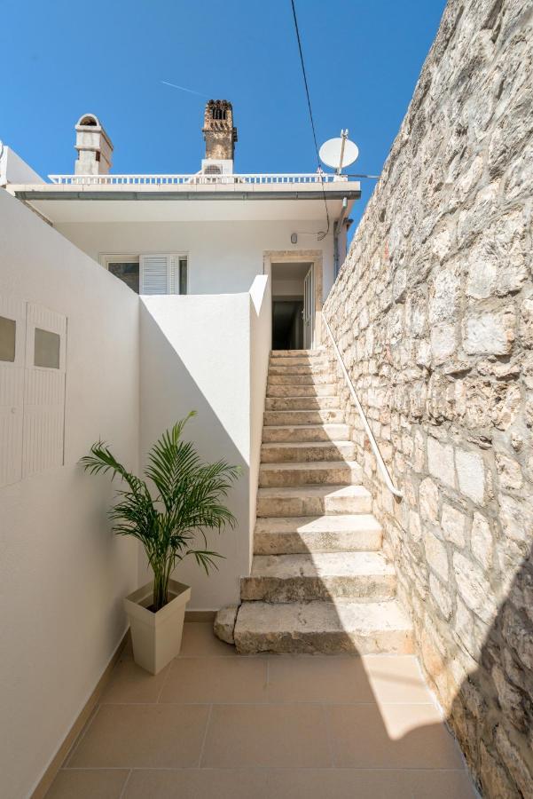 Apartments Villa Tudor 2 Хвар Экстерьер фото
