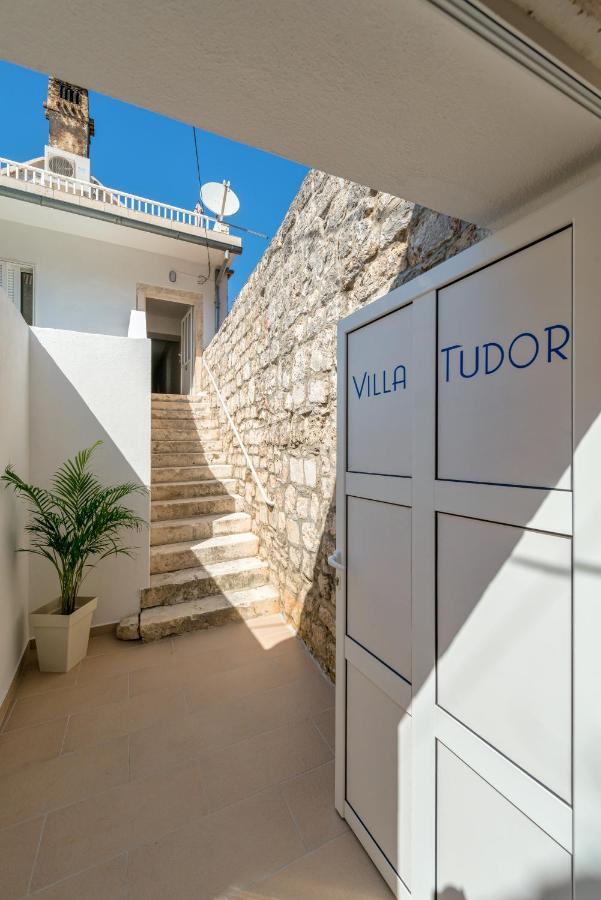 Apartments Villa Tudor 2 Хвар Экстерьер фото